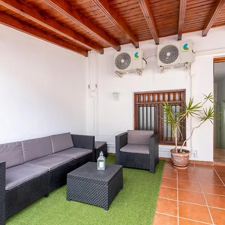 Home2book Family House With Terrace In Maretas Appartamento